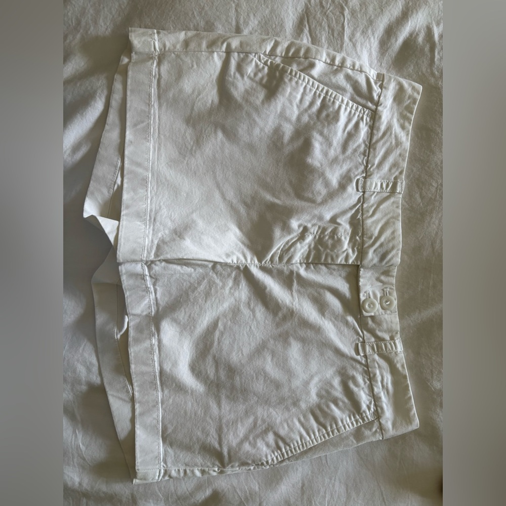 Vineyard Vines Classic White Shorts
